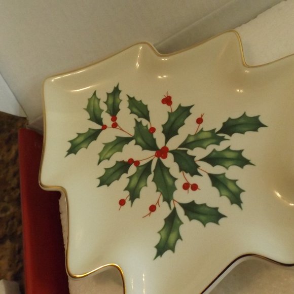 NWOT Lenox Holiday tree candy dish in original box - Picture 4 of 7